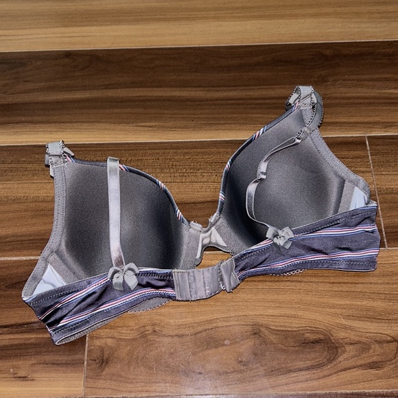 36B Aerie katie striped grey lightly lined bra - Picture 4 of 4